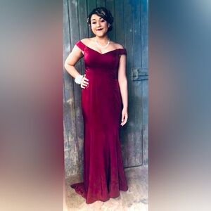 ARIA COUTURE Formal Dress